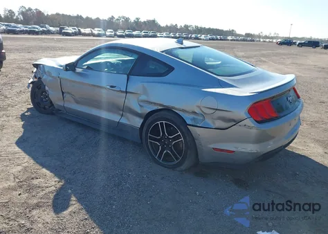 2021 Ford Mustang Ecoboost Premium Fastback z USA, uszkodzony, nr VIN 1FA6P8TH3M5107256